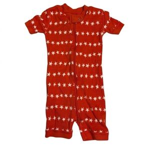 Hannah Anderson 2 way zip shortie sleeper in orange stars size 12/18 months